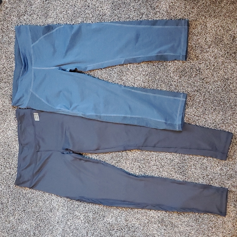 Aeropostale Live Love Dream set of 2 leggings size medium